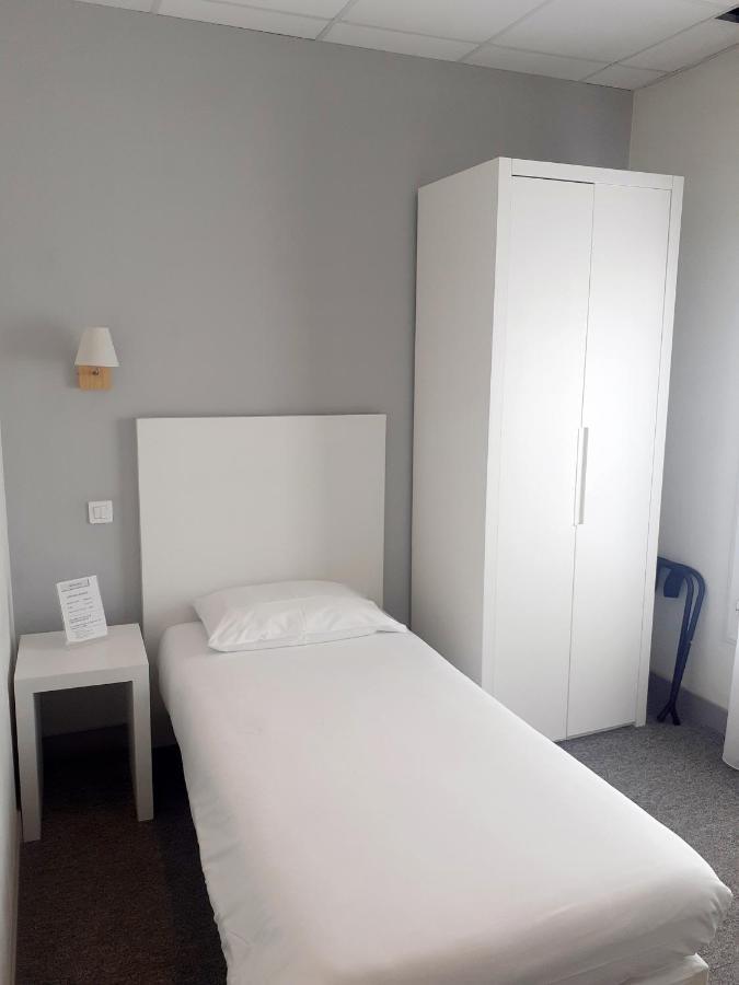 Single Room,1215165841:JPEG