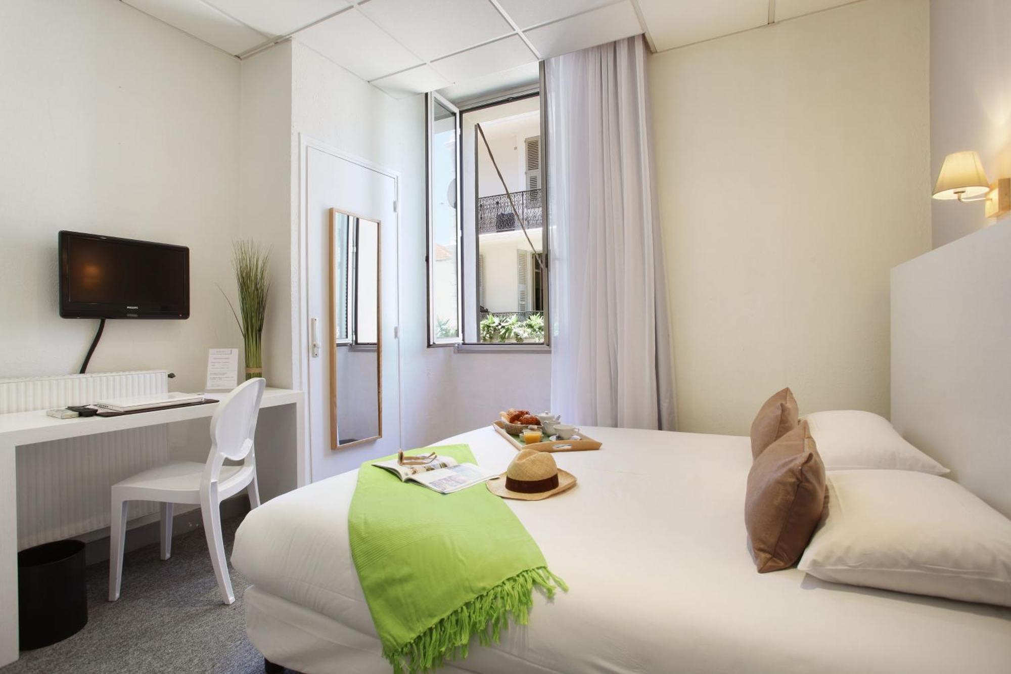 Standard Double Room,1260199363:JPEG
